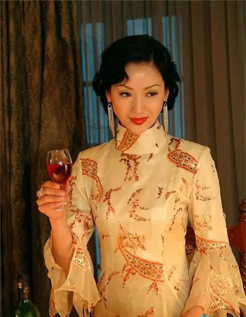 阮玲玉的电视剧故事：爱情、事业、名利，她的一生充满戏剧性与悲壮感