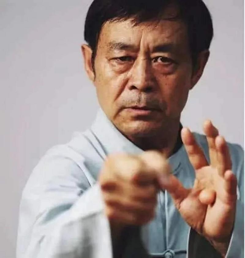 马保国什么梗？一文读懂浑元形意太极拳掌门人！