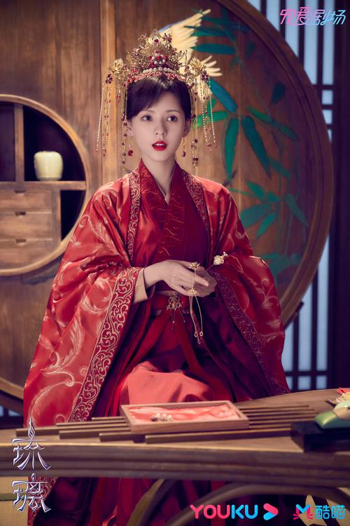 琉璃宝象电影演员阵容强大，剧情引人入胜值得一看