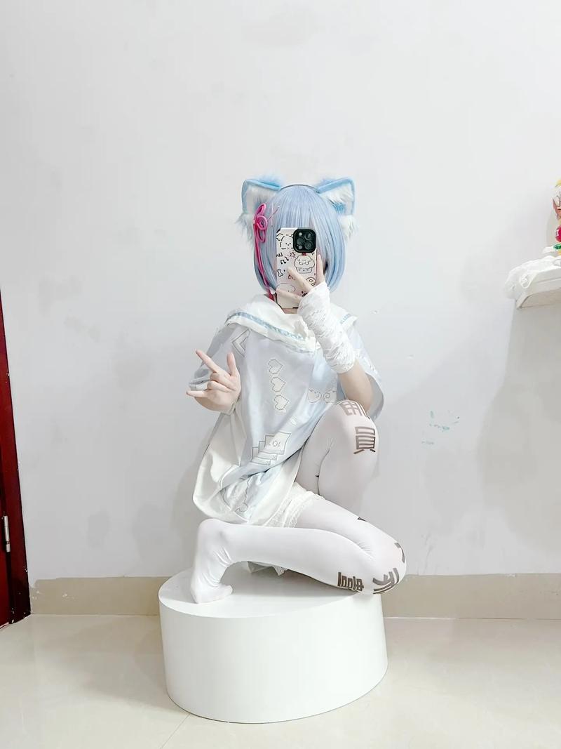 自宅警备员最新版本体验：宅家也能拯救世界
