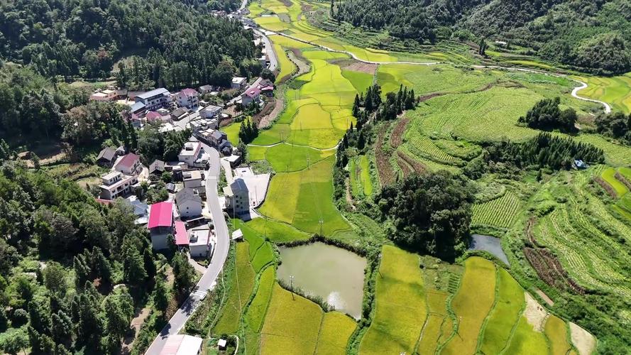 贵州麻江谷硐镇：探秘美丽的山水田园风光