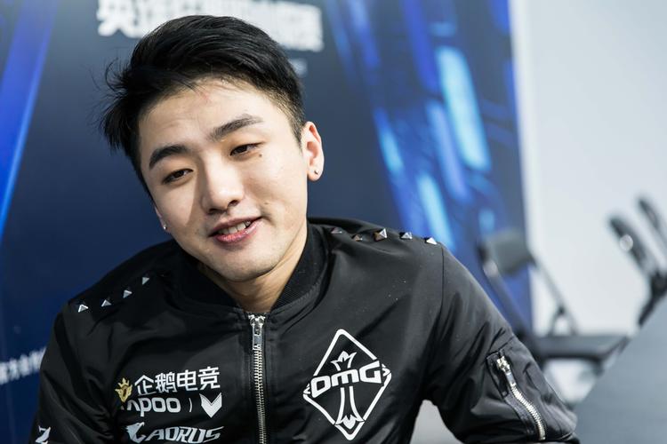 深扒LOL4P门：电竞明星的陨落与代价