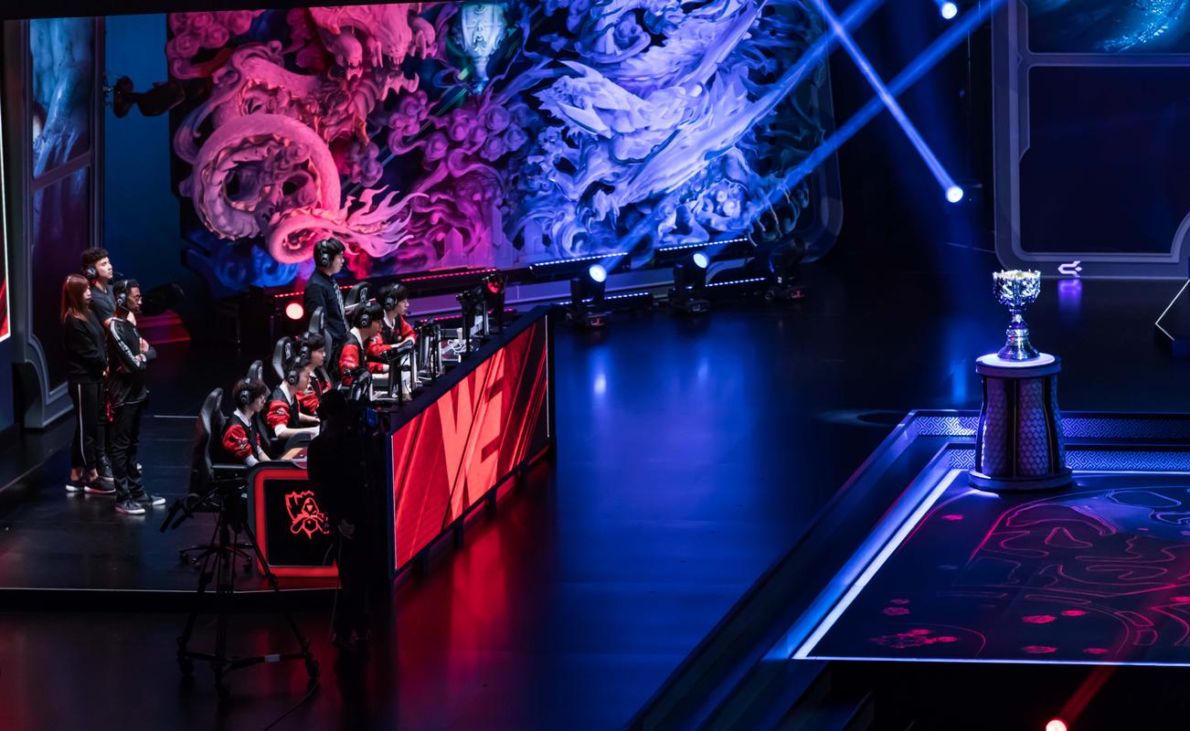 深扒LOL4P门：电竞明星的陨落与代价