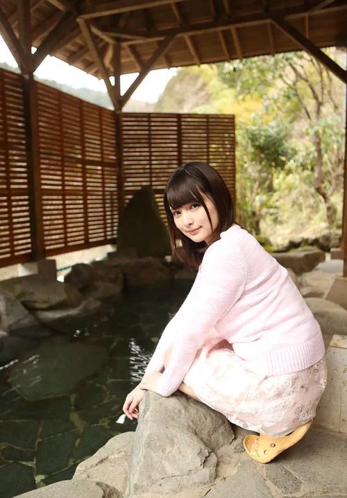 揭秘坂口みほの：从出道到巅峰的精彩人生旅程