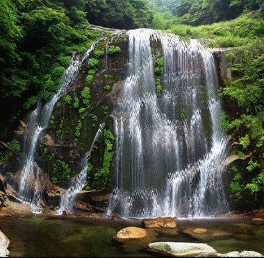 瀑布动态壁纸：超高清美景，震撼你的桌面！