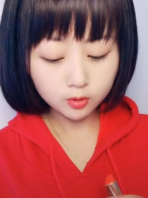 36岁童姥逆生长秘诀？网友惊呼：少女感十足！