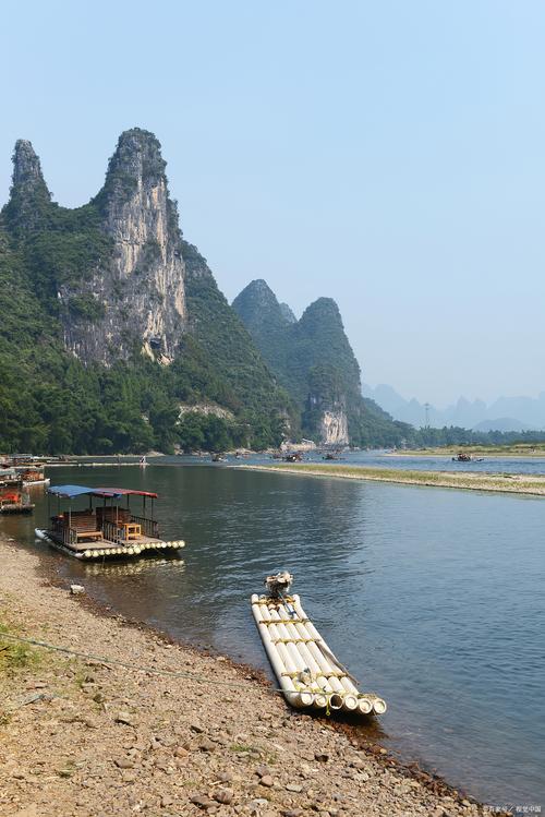 清凌凌的水：畅游山水，感受清凌凌的快乐