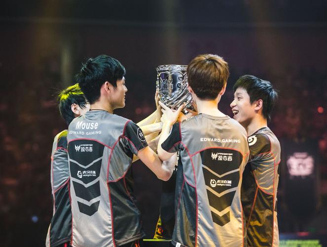 电竞选手EDG奥迪：青训经历与职业生涯全解析