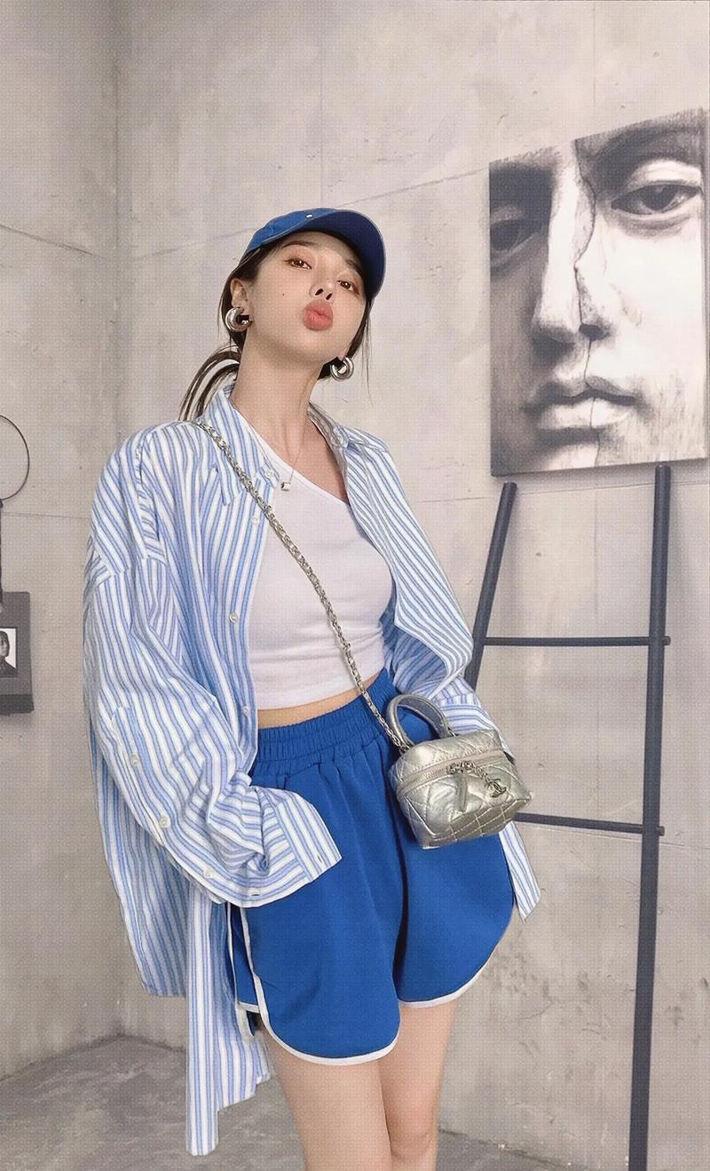 精美服饰任你搭配！不容错过的装扮小游戏