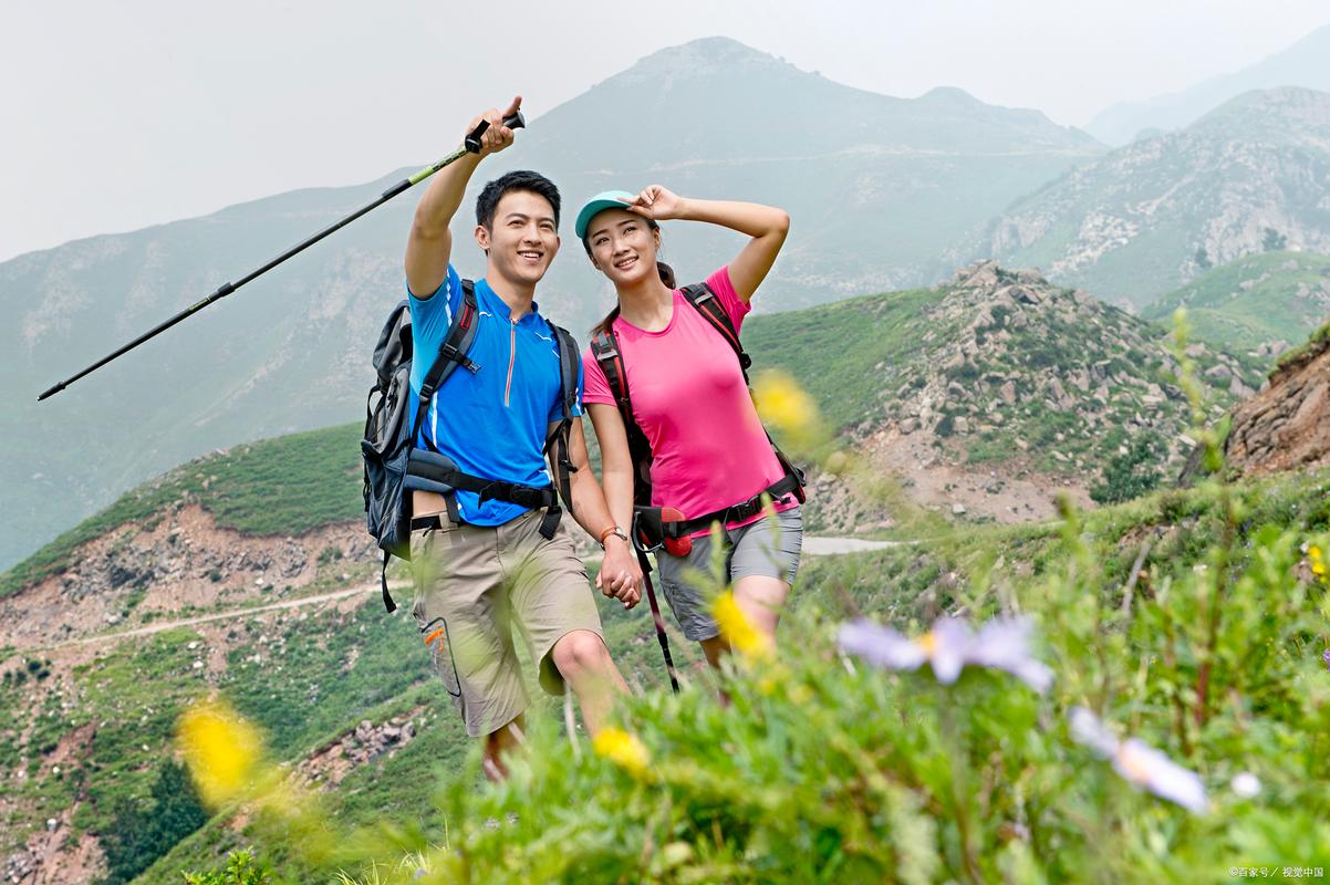 一起爬山吗？结伴同行，感受山间清新空气