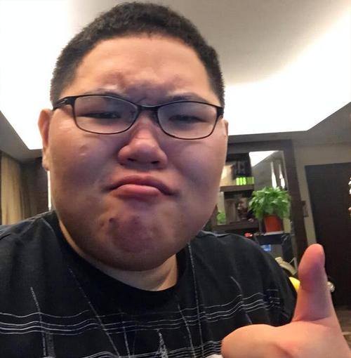 ig pdd 的那些瓜怎么吃？资深电竞迷带你解读！