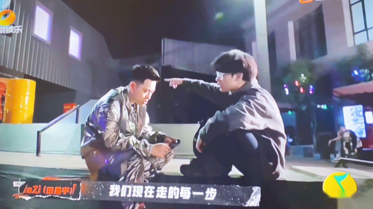 想了解魔动闪霸对手吗？他们的故事其实很精彩！