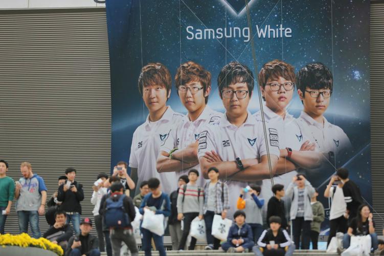 lol s4总决赛奖金多少？(详细奖励金额公布)
