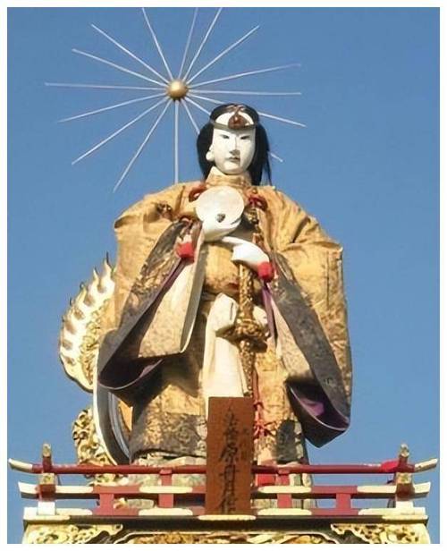 为什么拜天照大御神？解析她的庇护和力量！