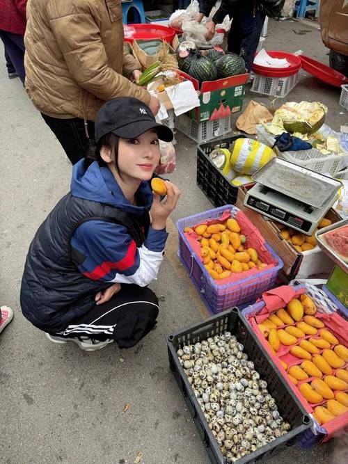 柳岩素颜回老家竟是这样子，私下穿着反差太大惊呆众人