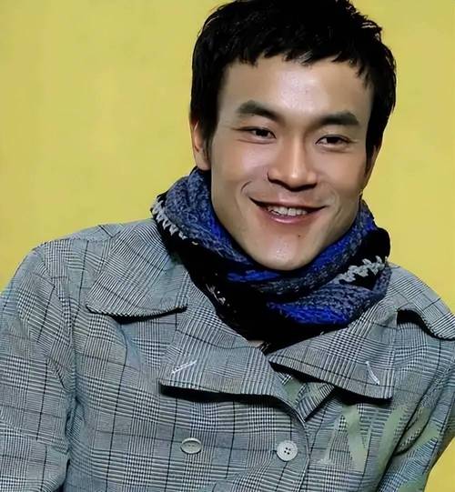 干露露和廖凡谁更火？(详细分析人气指数和代表作品)