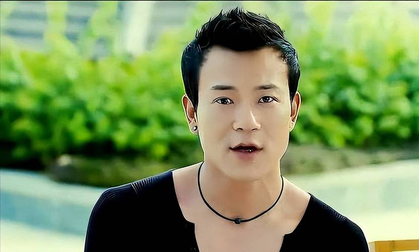 干露露和廖凡谁更火？(详细分析人气指数和代表作品)