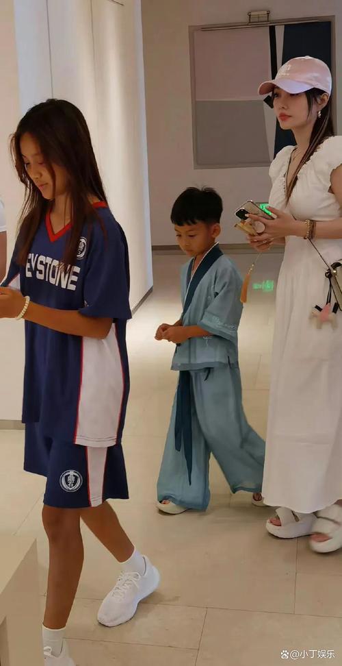 甜馨果酒湖怎么去？最新交通攻略省钱又轻松！