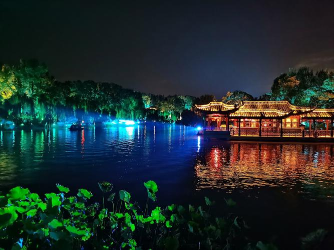 二十四桥明月夜最佳游览时间?选对夜晚风景更迷人!