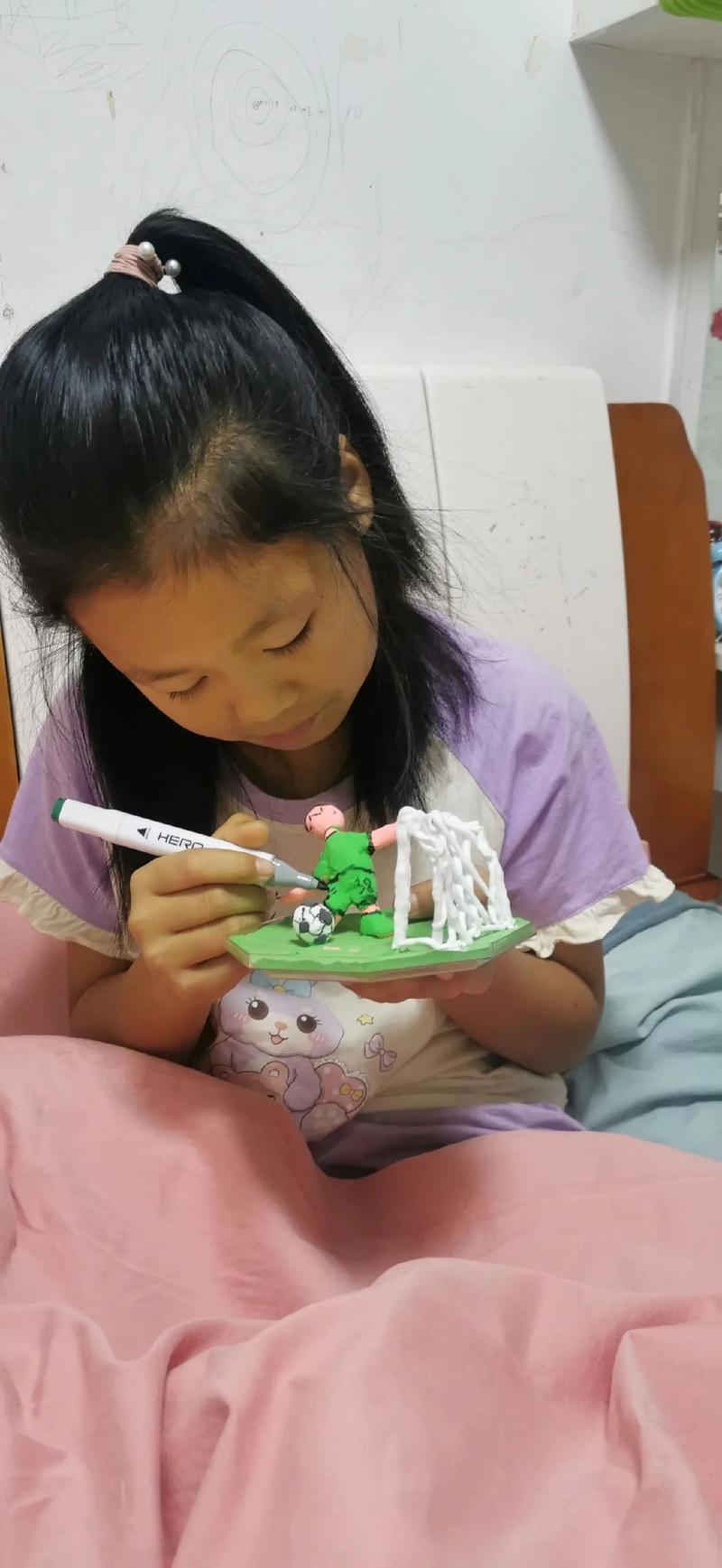 男孩与软泥怎么玩？超简单手工教学让孩子动手又动脑