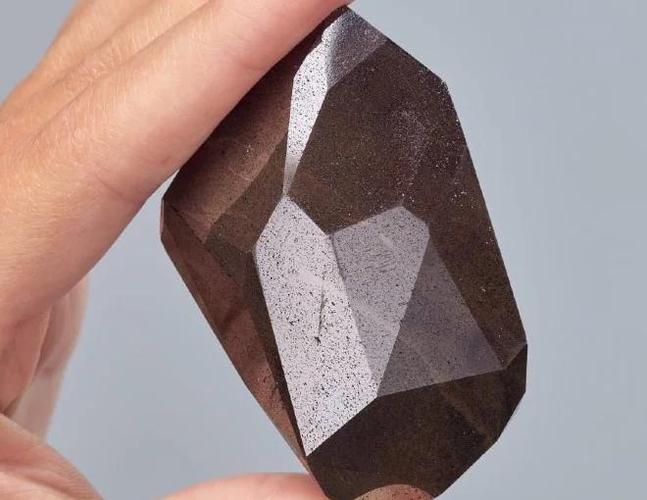 哪里找正宗原始黑钻石？(行家推荐5个靠谱购买渠道！)