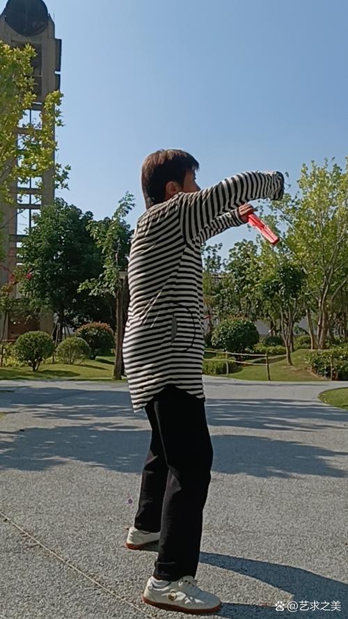 火炬杂耍练多久才能上台表演?专业人士告诉你!