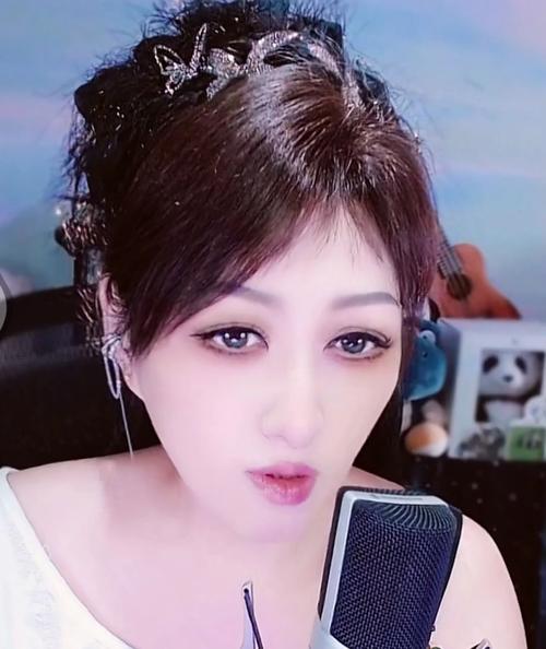 大家觉得小yy唱歌好不好听？听完这几首歌你就知道了！