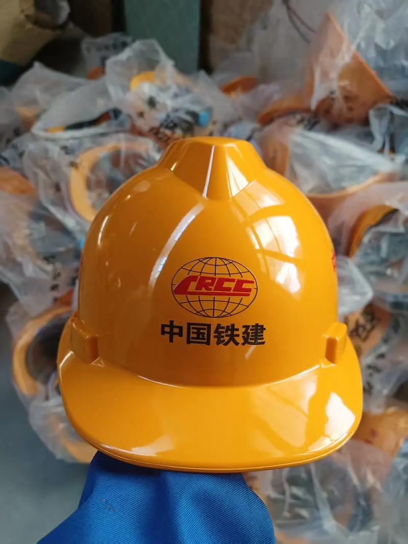 安全帽的发明是受到什么动物的启发(揭秘动物智慧如何保护我们)！