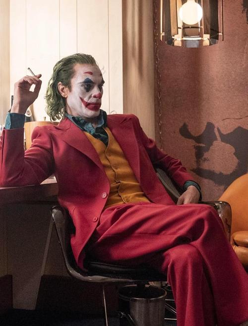 疯狂假面男主角是哪位？扮演者铃木亮平演技太炸裂！