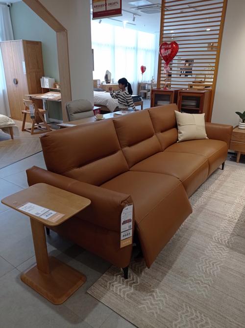 刘烨家里的沙发是什么品牌？终于找到同款链接和购买渠道！