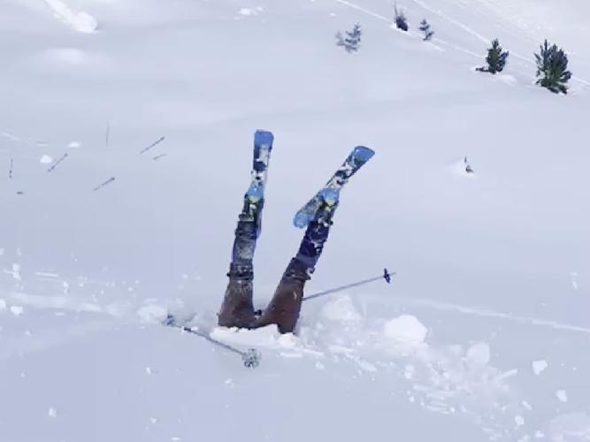 疯狂滑雪者最危险动作是什么？安全滑行必知的注意事项！