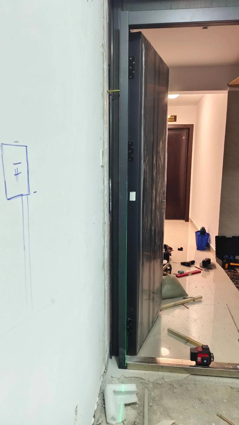 各种门安装复杂吗？师傅教你快速搞定！