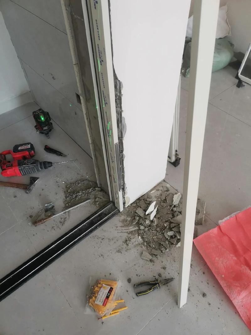 各种门安装复杂吗？师傅教你快速搞定！