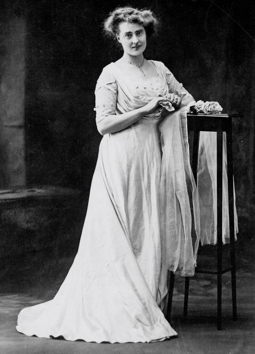 历史上真实的埃莉诺：为何她能影响两个国家的命运？