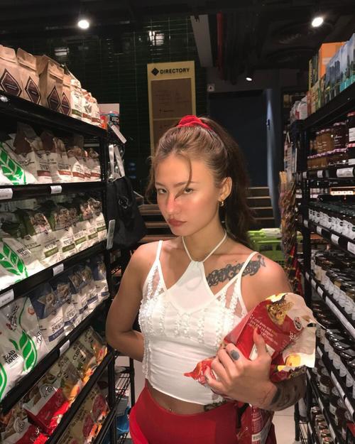 深入探索Naomi版本大全:绅士游戏领域中的多样化选择