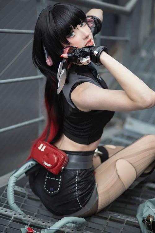 辣妹COS疯狂：最新版本的全景分析与深度解读