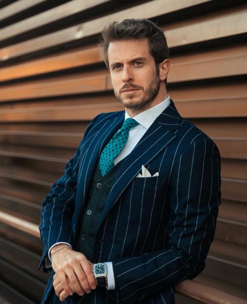 男孩成长为男人:绅士游戏中的人生旅程