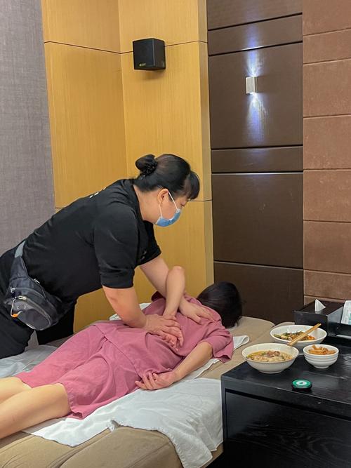 NTR按摩大师最新:绅士游戏中的情感与技术分析