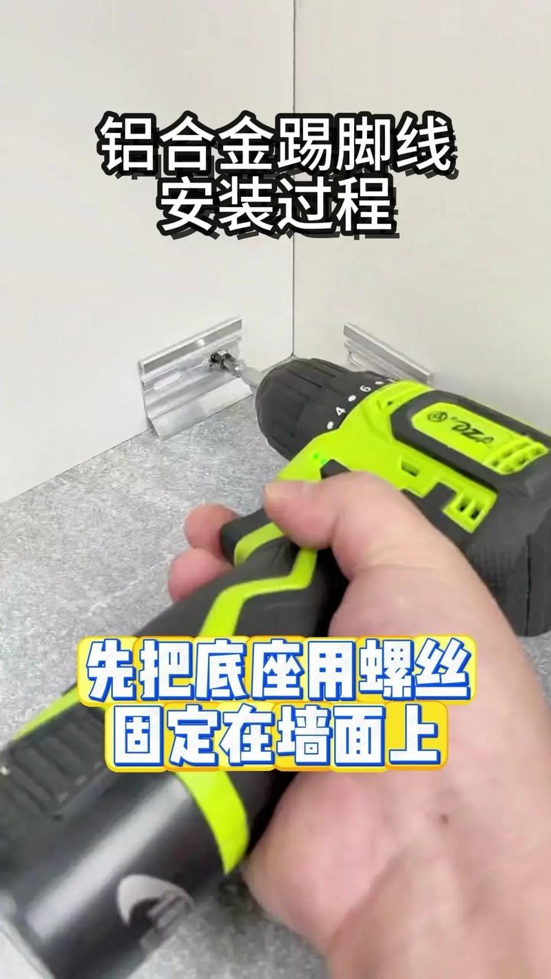 如何安装和体验脚下的正常生活1V1.41安卓汉化版本：详细教程