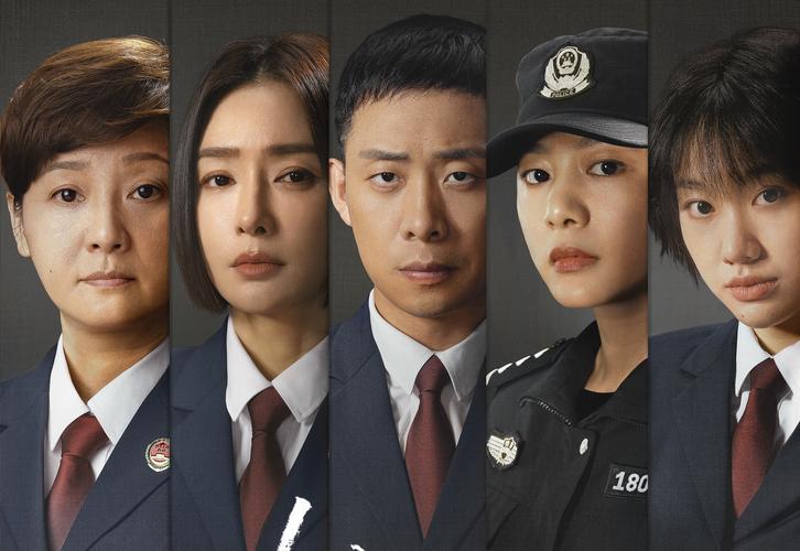 深度解析《帝国检察官》最新版本的游戏机制与玩家体验