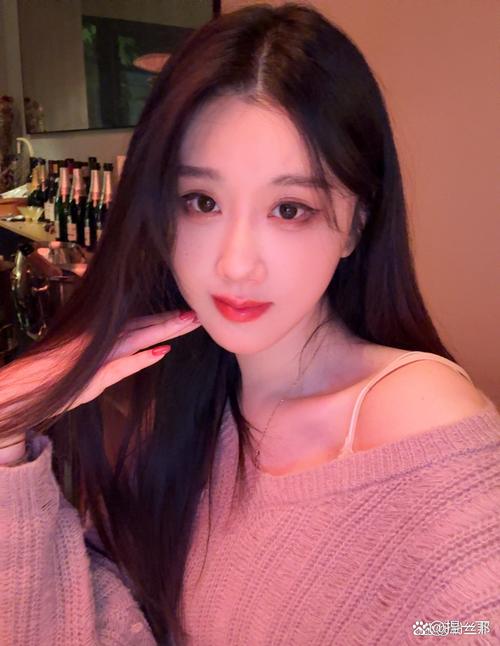 轩子巨二兔官网：探索新兴绅士游戏文化的前沿