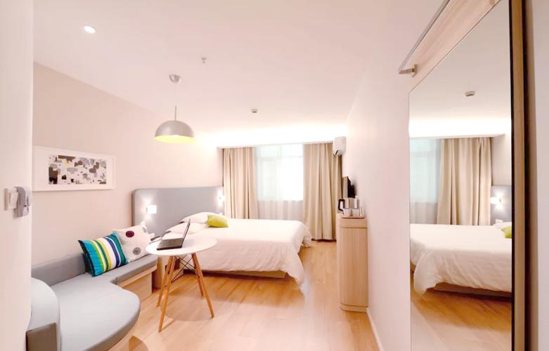 探寻“幸福的二人房”：下载与体验的深度分析