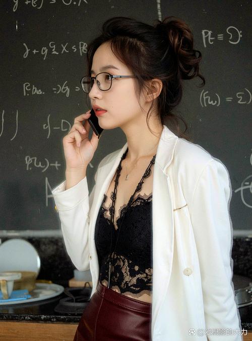 解析性感办公室汉化版最新更新内容:深度剖析与未来展望