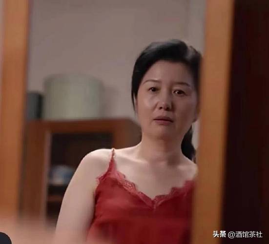 探索《我的美熟继母2》最新版本的魅力与潜力